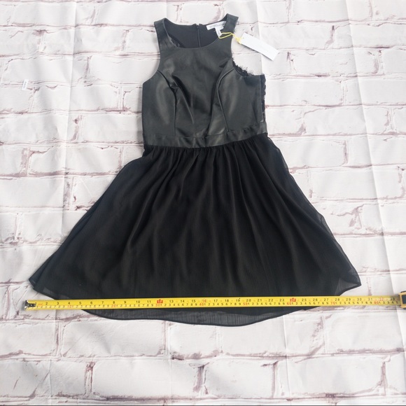 BCBGeneration NWT Black Faux Leather/Lace Dress Flowy Bottom Women's Size 4 - Picture 11 of 13